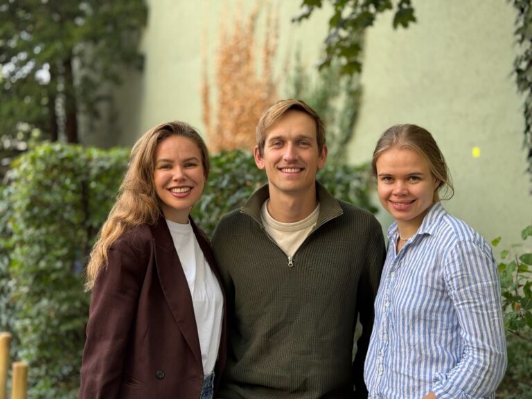 Furo co-founders Lena Sophia Voß, Simon Wittner and Leonie Wagner