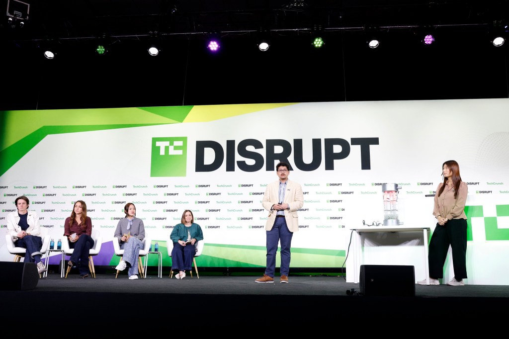 Caleb Appleton, Feyza Haskaraman, Sho Sho Leigha Ho, Leah Solivan, Sayandeep Biswas, co-founder & CEO, LNK Energies, and Alexis Huynh, co-founder & CTO, LNK Energies, speak onstage during TechCrunch Disrupt 2026 at Moscone Center on October 13, 2026 in San Francisco, California.